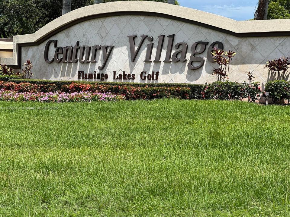 1400 SW 124th Ter 109Q, Pembroke Pines, Florida 33027, Amerika Birleşik Devletleri