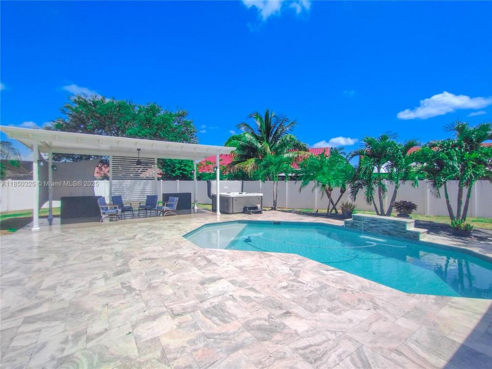 5780 Sun Pointe Circle, Boynton Beach, Floride 33437, États-Unis