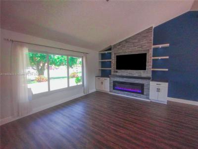 5780 Sun Pointe Circle, Boynton Beach, Florida 33437, USA