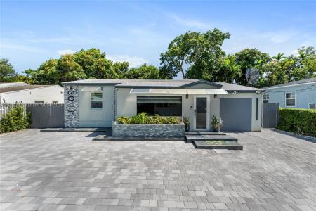 1130 NW 57th St, Miami, Florida 33127, USA
