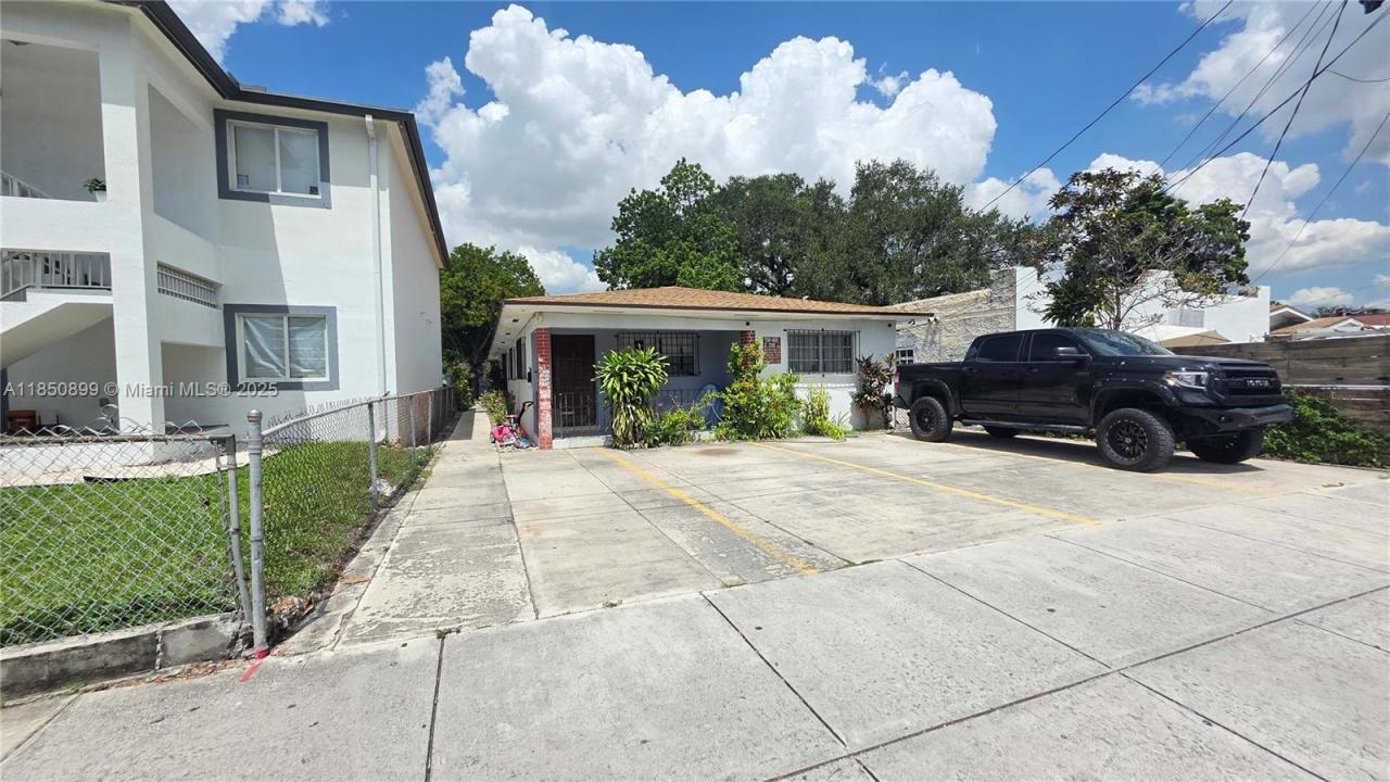 2660 NW 23rd Ave 2, Miami, Florida 33142, USA