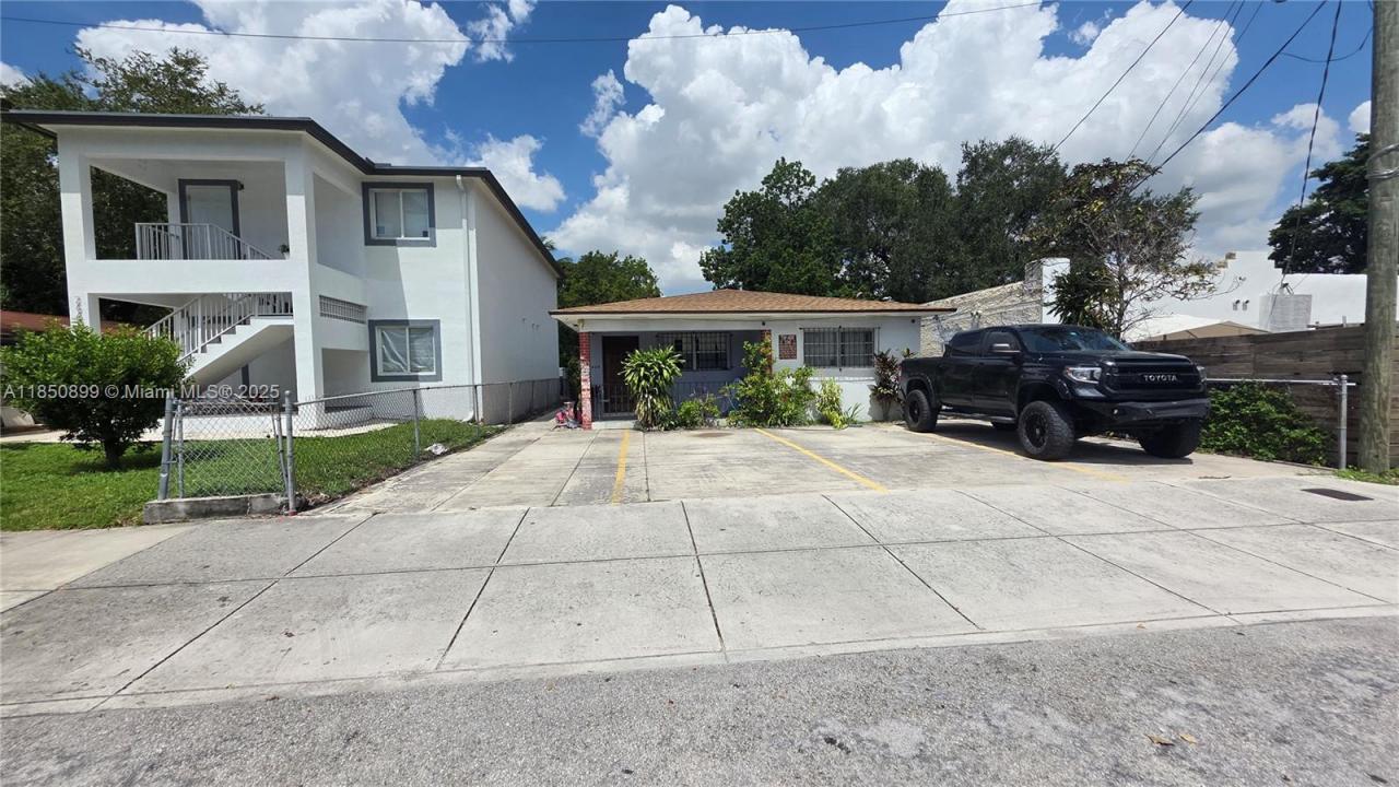 2660 NW 23rd Ave 2, Miami, Florida 33142, USA
