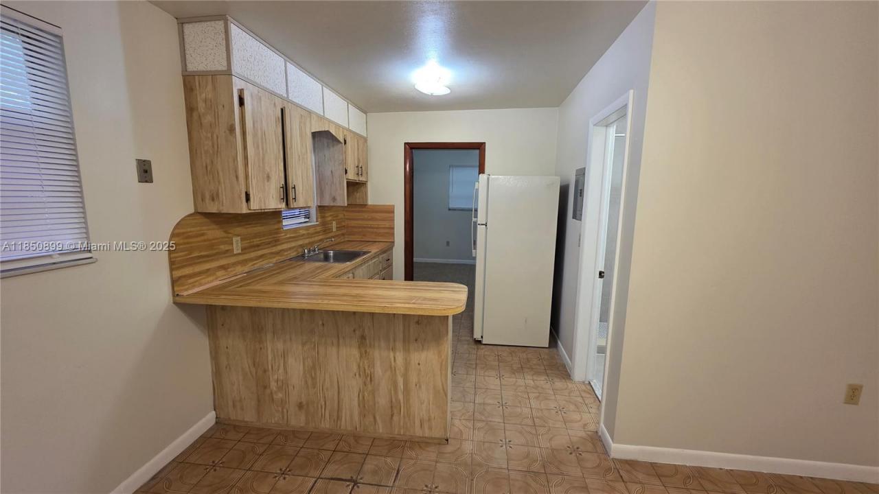 2660 NW 23rd Ave 2, Miami, Florida 33142, USA