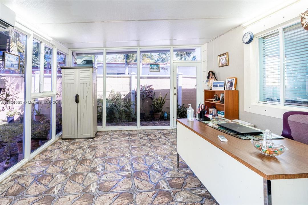 6181 SW 20st, West Miami, フロリダ 33155, アメリカ合衆国