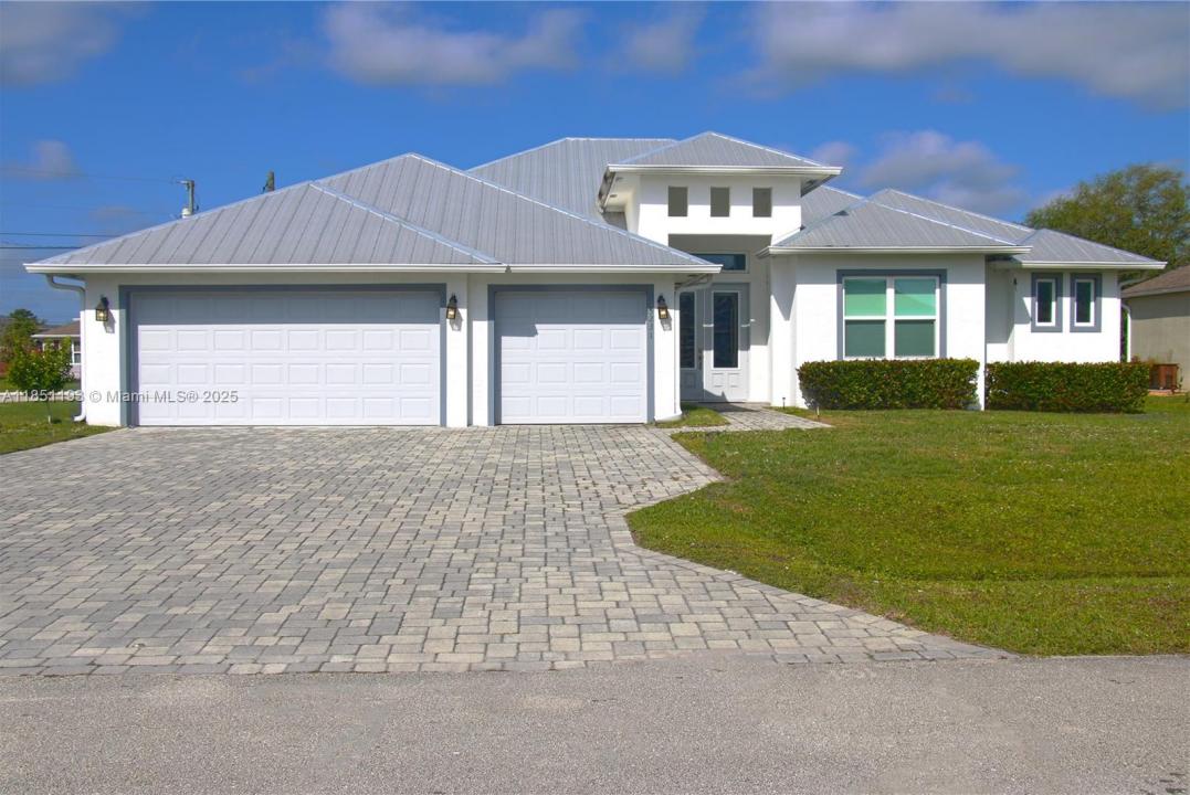 5231 NW Iredell St, Port St. Lucie, Florida 34986