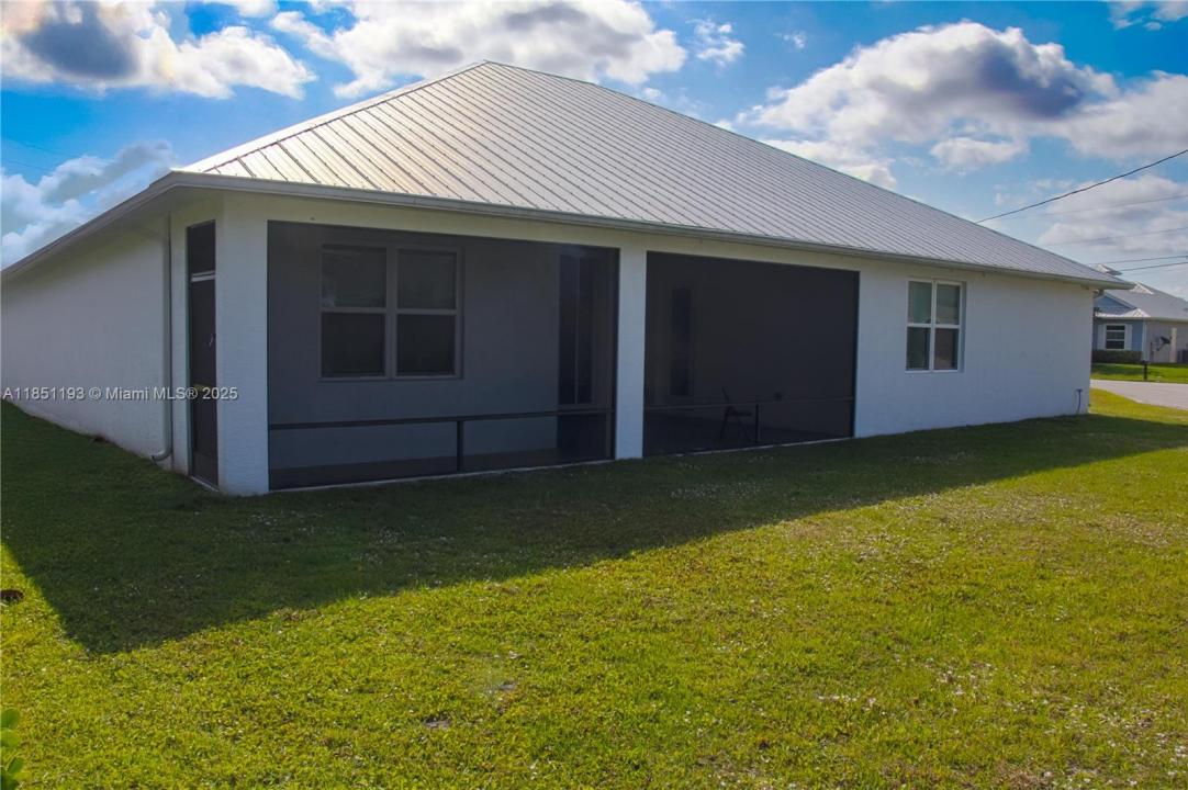 5231 NW Iredell St, Port St. Lucie, Florida 34986