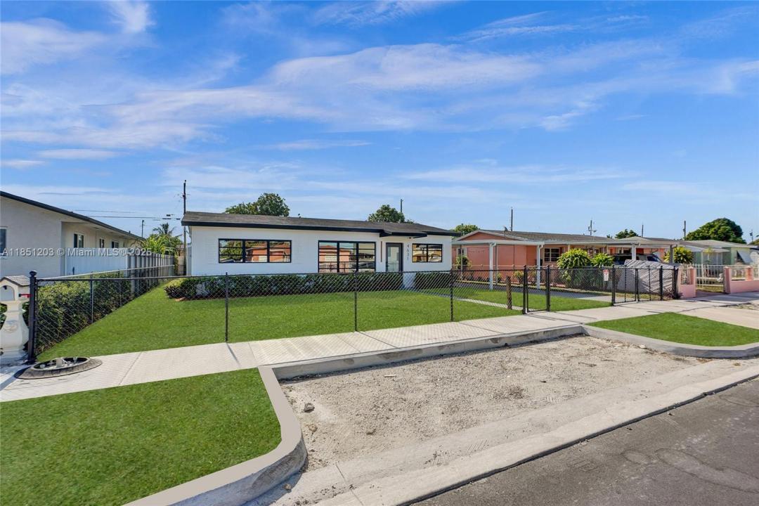4631 E 8th Ct, Hialeah, Florida 33013