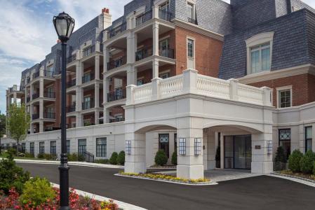 6000 Royal Court, North Hempstead, 纽约州 11040, 美国
