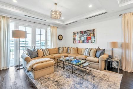 6000 Royal Court, North Hempstead, 纽约州 11040, 美国