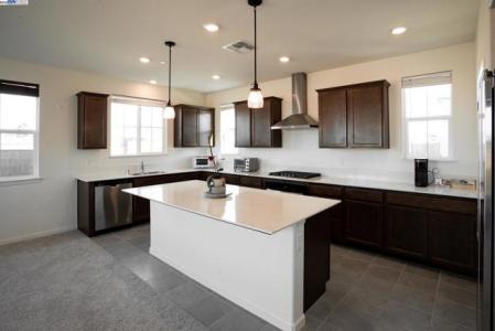Carpenter court, Vacaville, California 95687