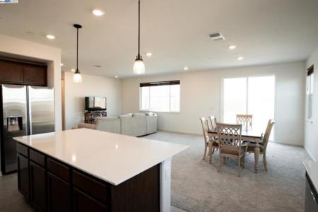 Carpenter court, Vacaville, California 95687