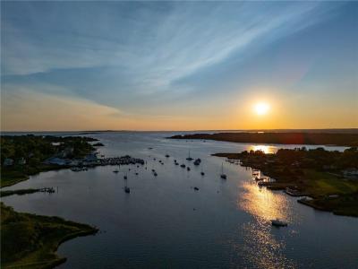 112 Avondale Road, Westerly, RI 02891, USA
