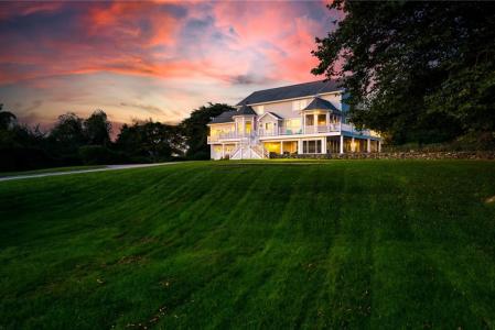 112 Avondale Road, Westerly, Rhode Island 02891, Estados Unidos