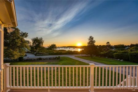 112 Avondale Road, Westerly, Rhode Island 02891, Estados Unidos