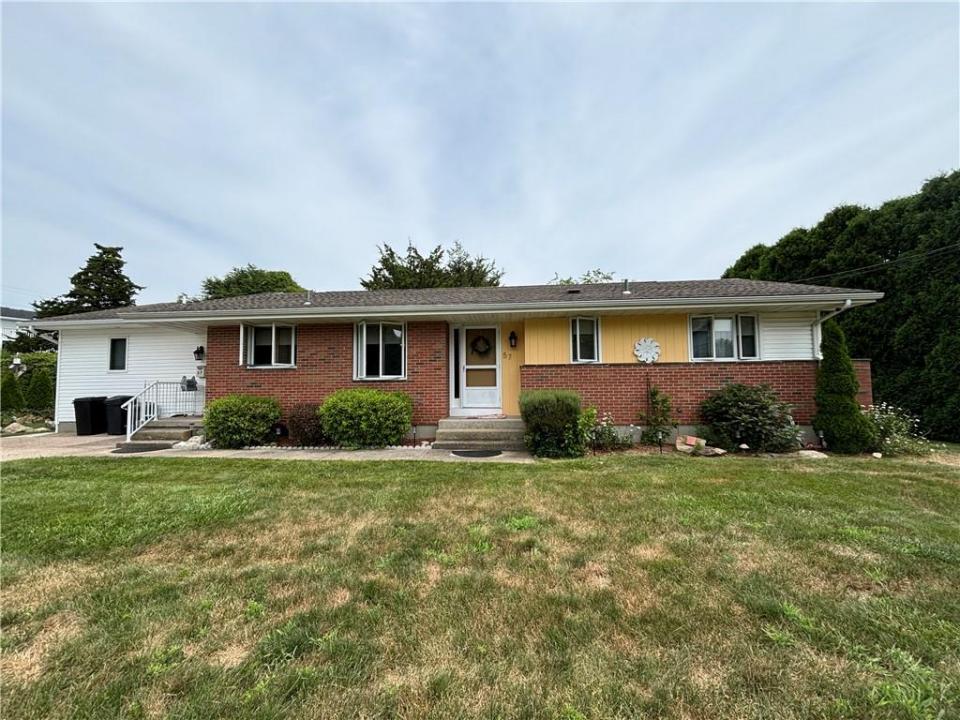 57 Maplewood Avenue, Westerly, ロードアイランド 02891, アメリカ合衆国