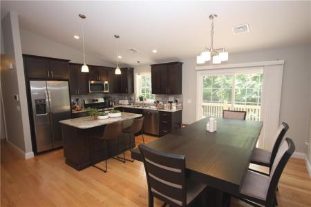 21 Pennsylvania Avenue, West Warwick, RI 02893, USA