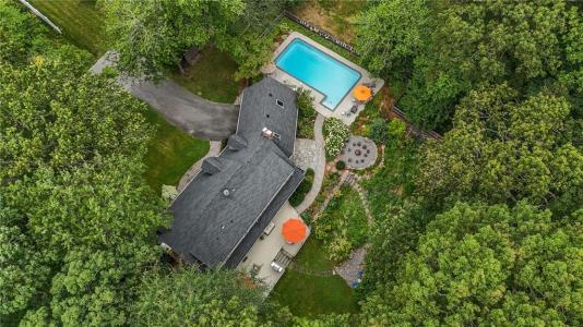 12 Half Mile Road, Barrington, Rhode Island 02806, HOA KỲ