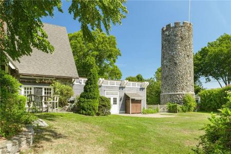 3 Stone Tower Lane, Barrington, RI 02806, USA