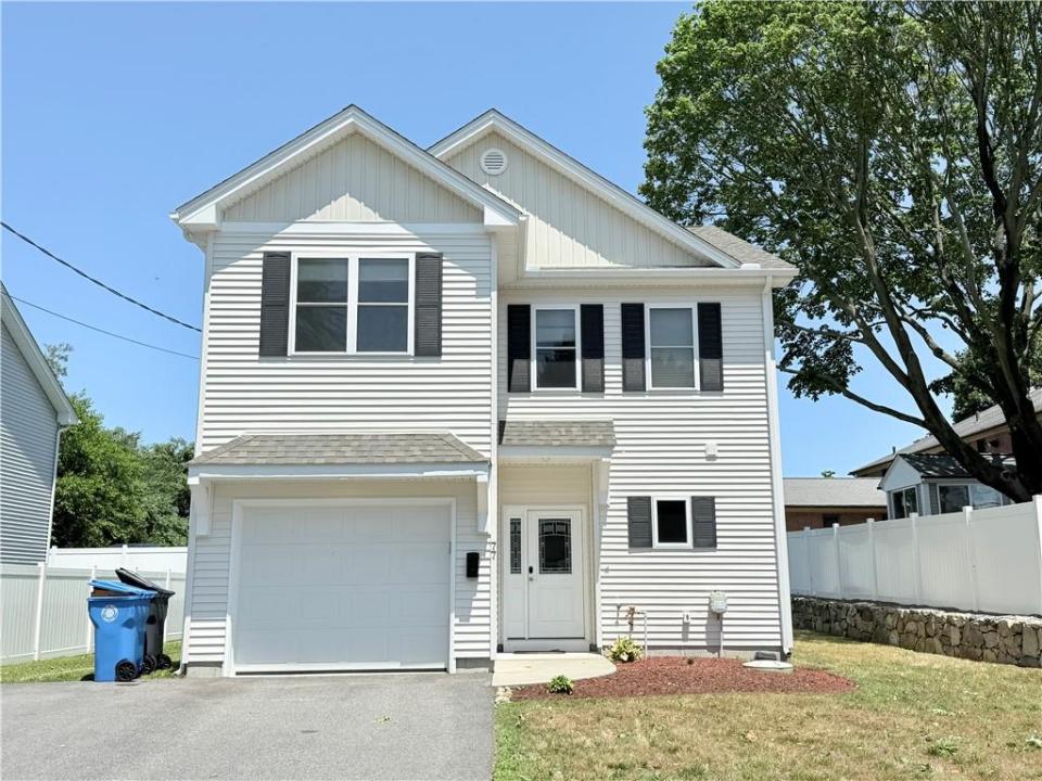 77 Batcheller Avenue, Cranston, Rhode Island 02920, Estados Unidos