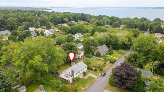 80 PECK Avenue, Bristol, RI 02809, USA