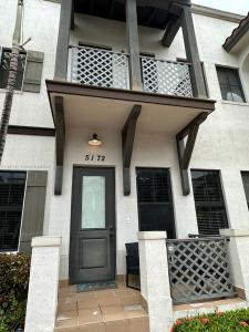 5172 NW 84th Ave, Doral, Florida 33166, USA