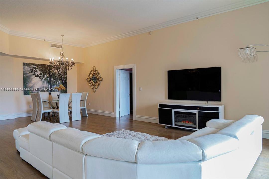 3001 NE 185th St 710, Aventura, Floride 33180, États-Unis