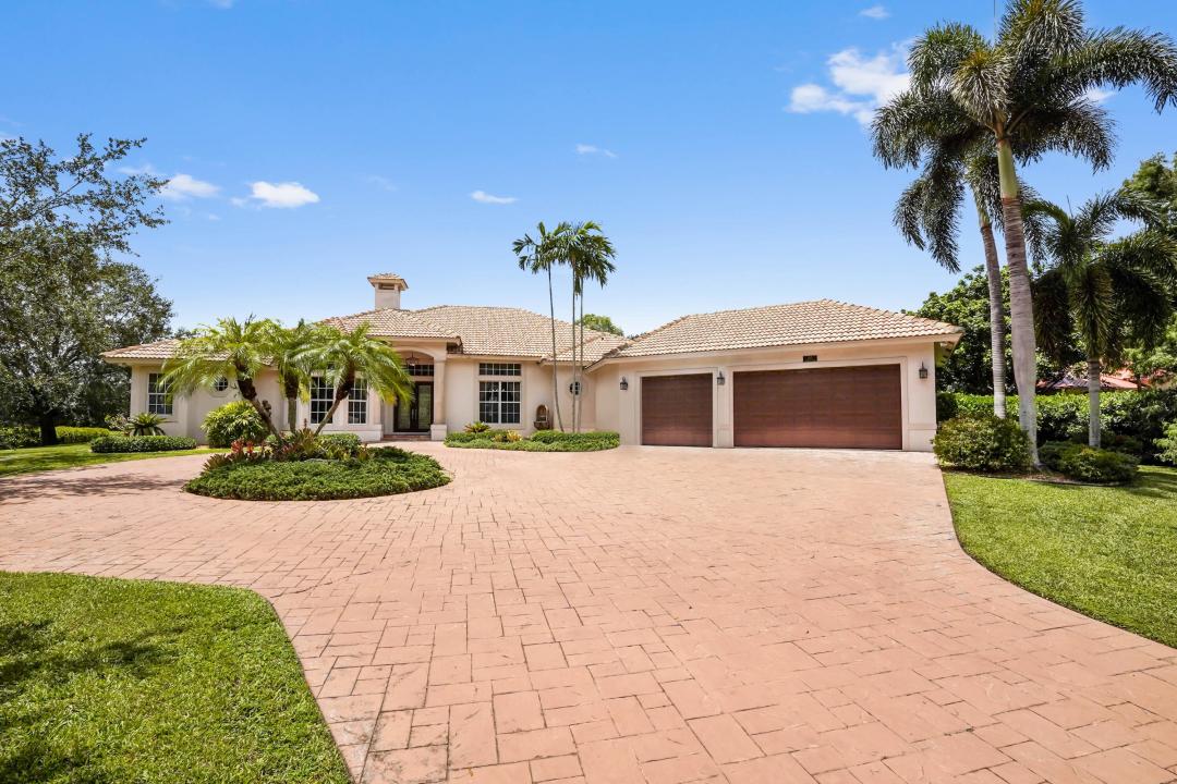 2815 Greenbriar Boulevard, WELLINGTON AERO CLUB OF THE LANDINGS AT WELLINGTON, Wellington, Florida 33414, Estados Unidos