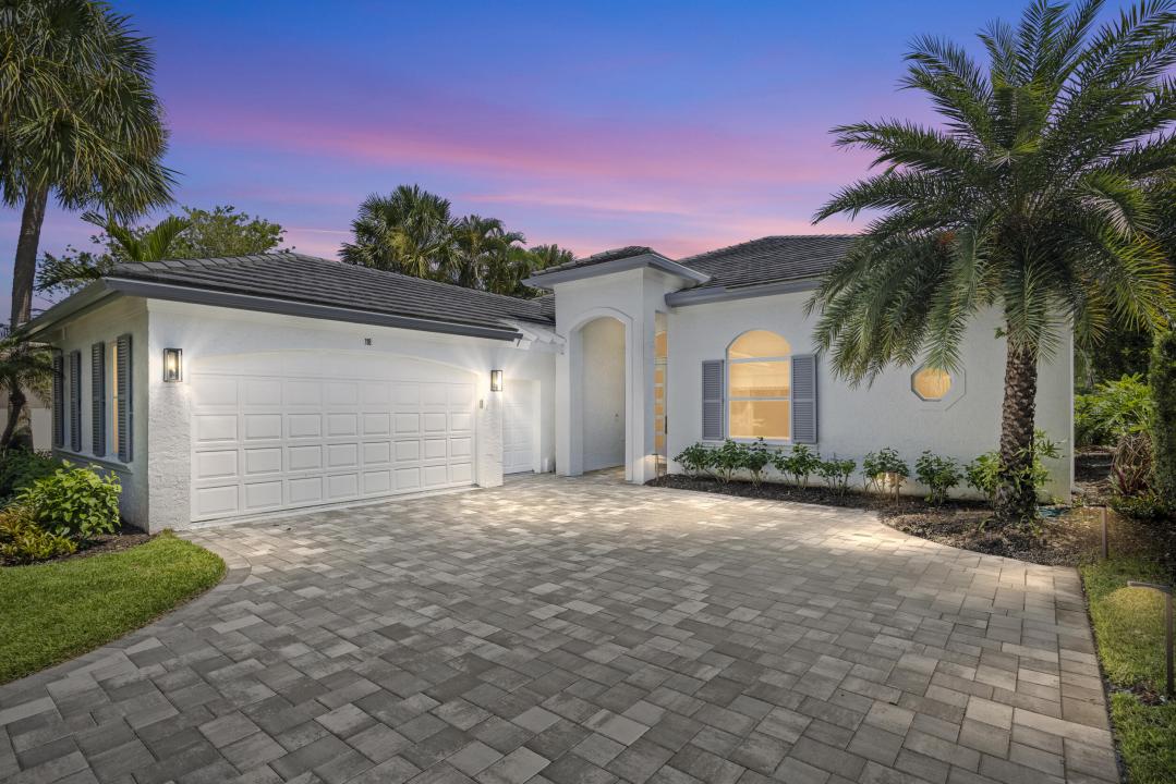 118 N Village Way, Admirals Cove, Jupiter, Florida 33458
