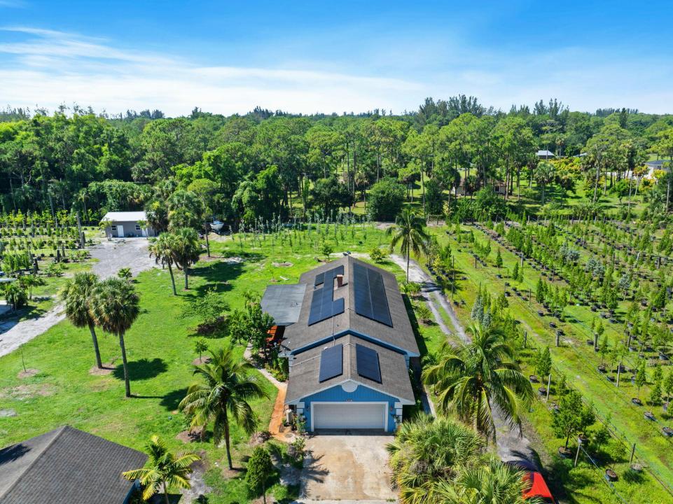 2587 E Road, Loxahatchee Groves, Florida 33470