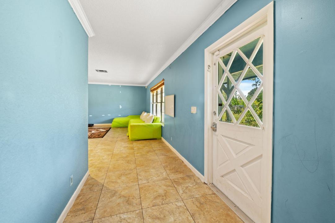 2587 E Road, Loxahatchee Groves, Florida 33470