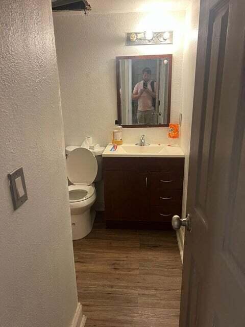 7672 Forest City Road B, Orlando, Florida 32810, USA