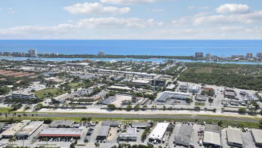 1660 Cypress Drive, Jupiter, Florida 33469, USA