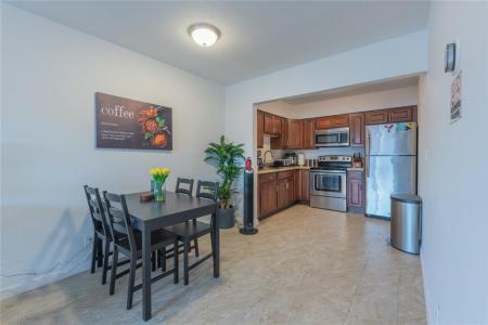 210 -216 NE 40th St, Oakland Park, 佛罗里达州 33334, 美国