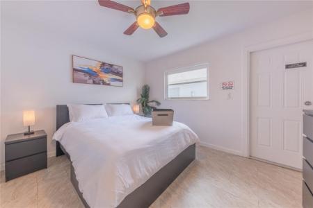 210 -216 NE 40th St, Oakland Park, 佛罗里达州 33334, 美国