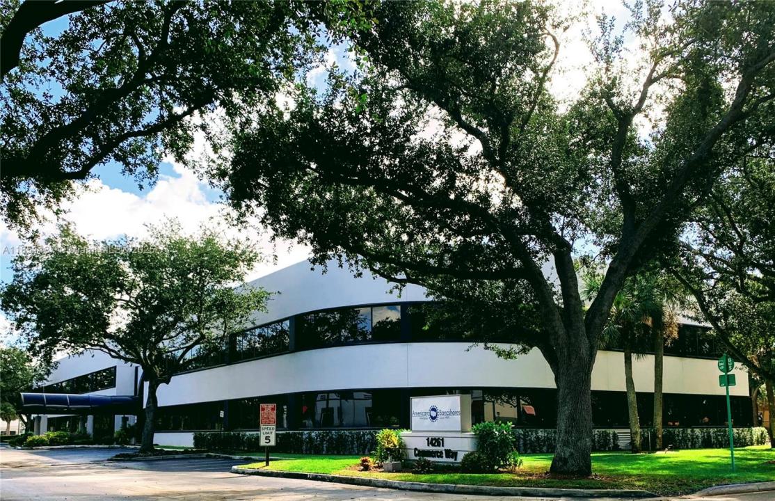 14261 Commerce Way 200, Miami Lakes, Floride 33016, États-Unis