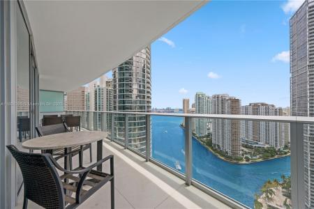 200 Biscayne Boulevard Way 3207, Miami, Florida 33131, USA