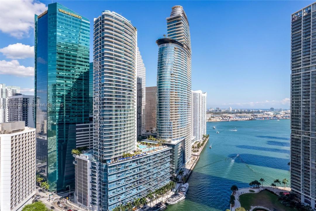 200 Biscayne Boulevard Way 3207, Miami, Florida 33131, Stati Uniti