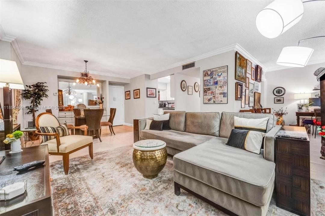 4330 Hillcrest Dr 516, Hollywood, Florida 33021, Stati Uniti