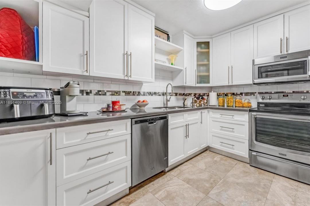 4330 Hillcrest Dr 516, Hollywood, Florida 33021, Stati Uniti