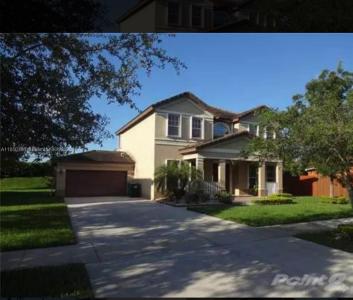 12841 SW 200th Ter, Miami, Florida 33177, USA