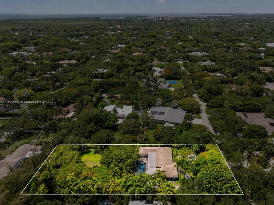 12365 SW 60th Ct, Pinecrest, Florida 33156