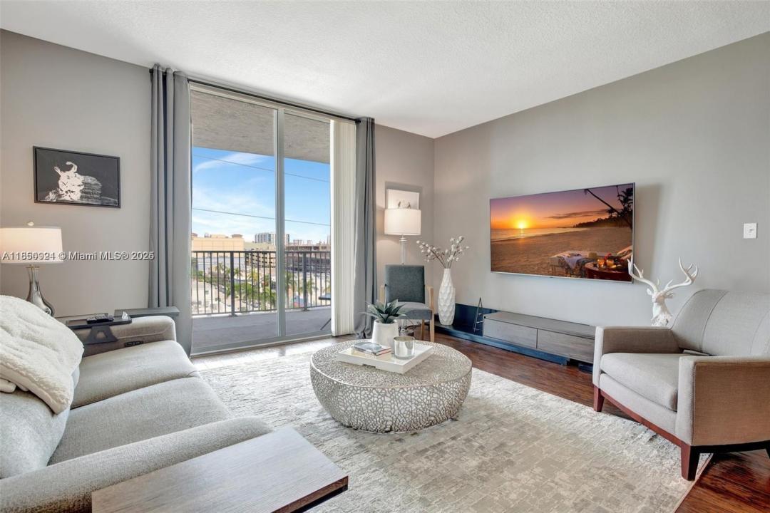 140 S Dixie Hwy 619, Hollywood, Florida 33020