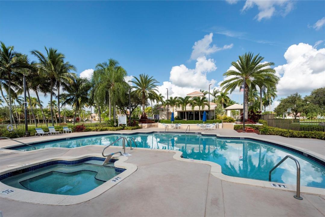1075 San Luis Rey, Weston, Florida 33326, Amerika Birleşik Devletleri