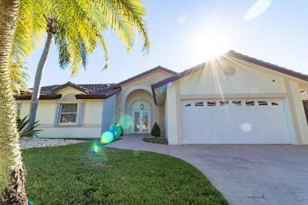 16571 SW 145th Ave, Miami, Florida 33177, USA