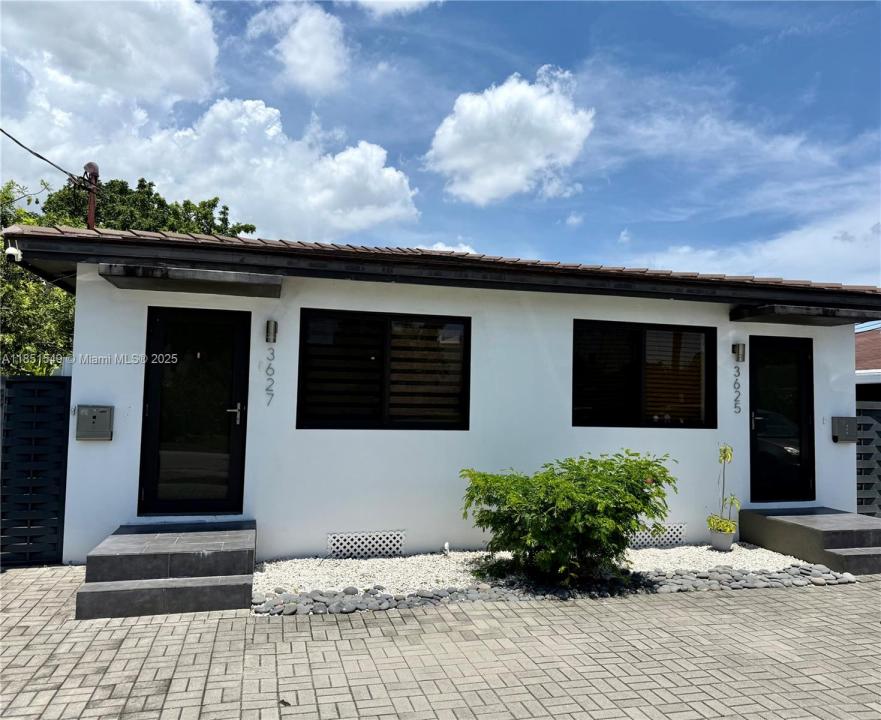 3625 NW Flagler Ter 3627, Miami, فلوريدا 33125, الولايات المتحدة