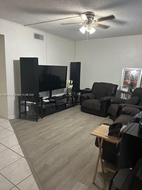 4139 SW 66th Way 140, Davie, Floryda 33314, USA