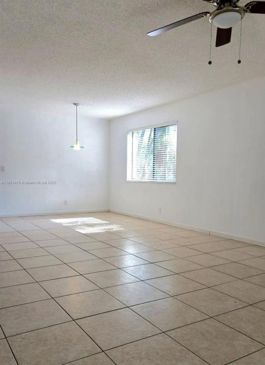 16541 Blatt Blvd 201, Weston, Florida 33326, Estados Unidos