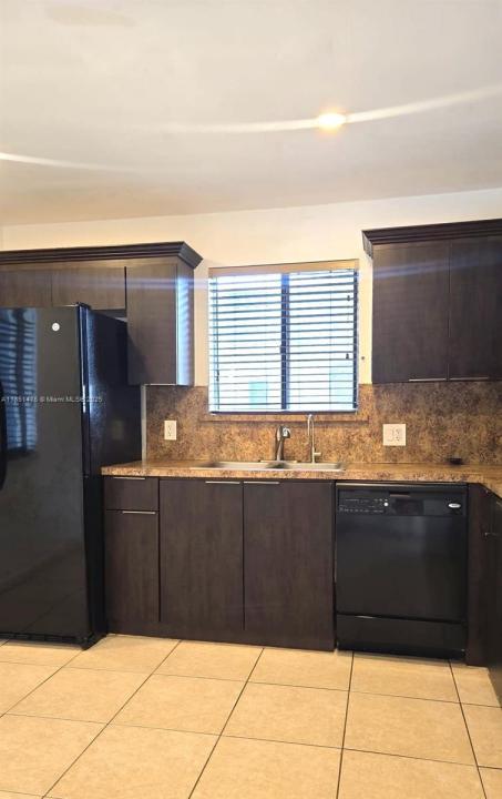 16541 Blatt Blvd 201, Weston, Florida 33326, Estados Unidos