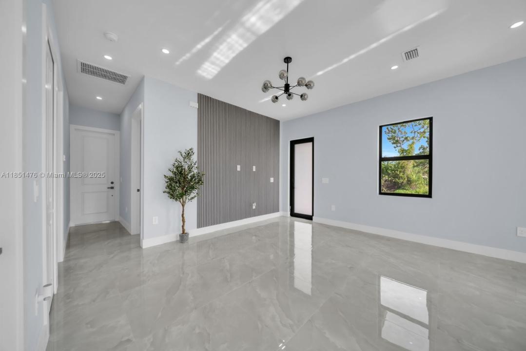 951 CANDLELIGHT DR, Lehigh Acres, Florida 33974, Stati Uniti