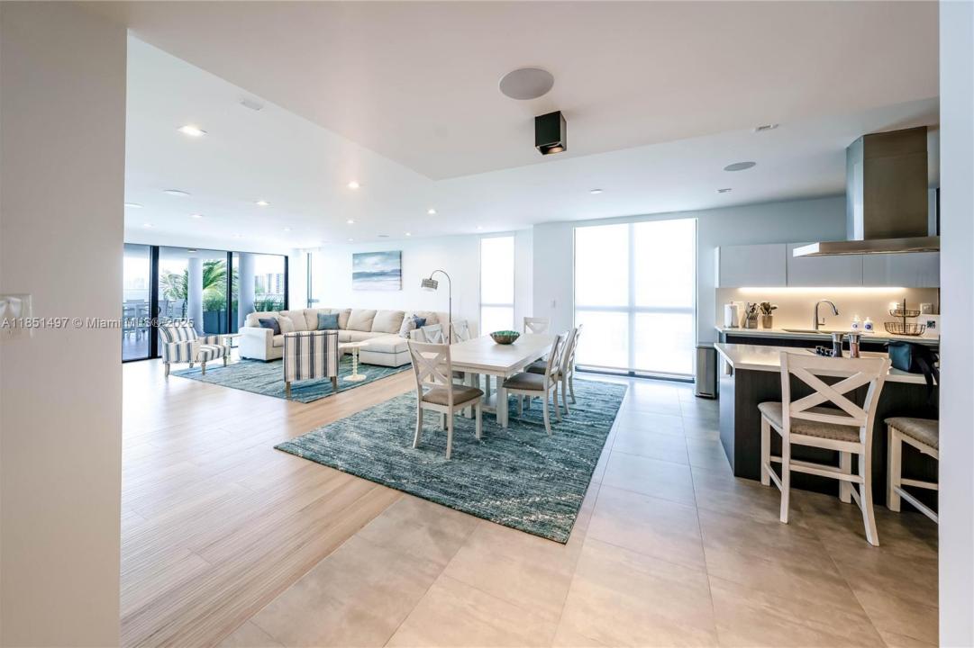 1930 Bay Rd Third Level Un 2, Miami Beach, Florida 33141
